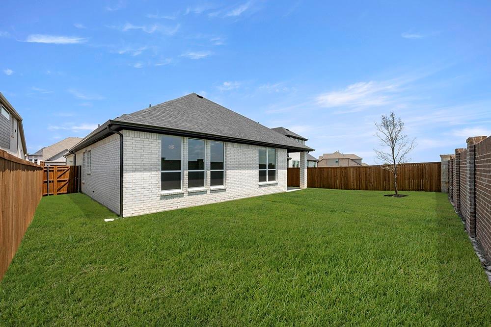 17249 Oxborough Drive Property Photo 34