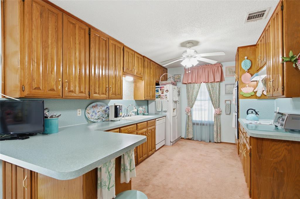 213 White Drive Property Photo 12