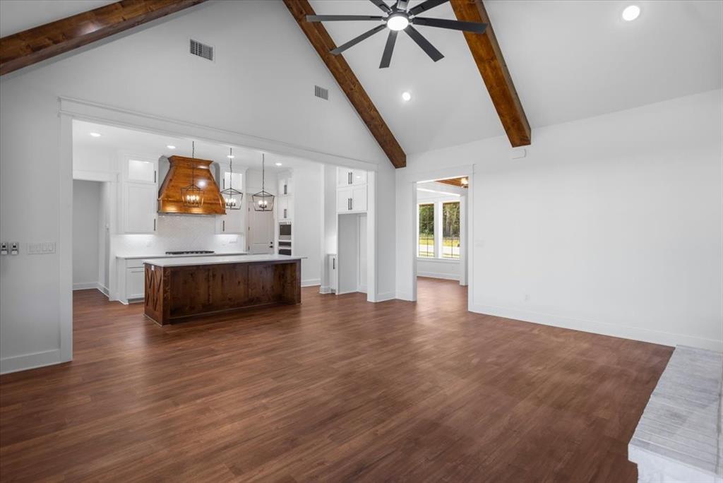 17402 Woodcrest Circle Property Photo 13