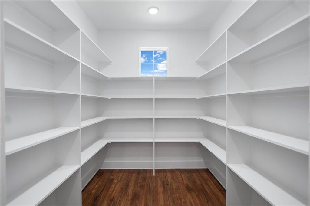 17402 Woodcrest Circle Property Photo 30