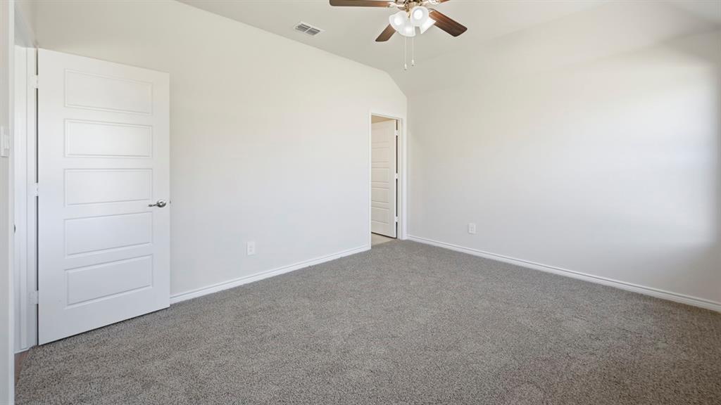 2025 Whispering Lane Property Photo 7