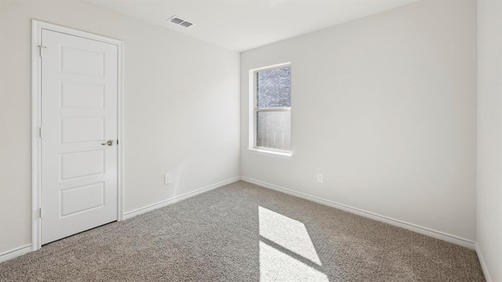2025 Whispering Lane Property Photo 11
