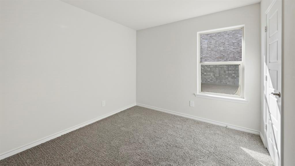 2025 Whispering Lane Property Photo 14