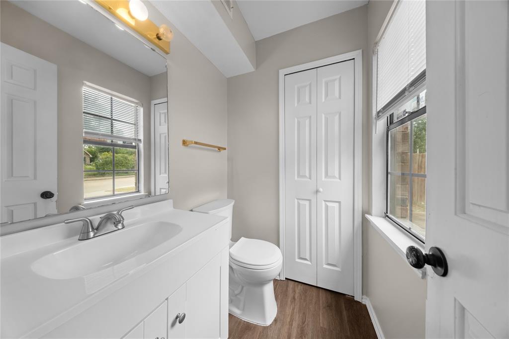 11136 Mccree Road Property Photo 13