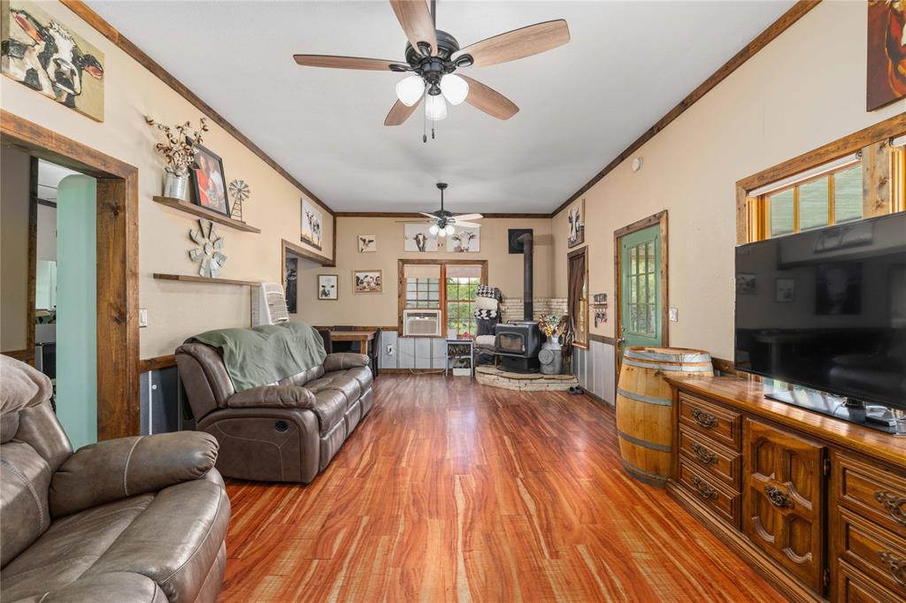19175 Highway 183 Property Photo 6