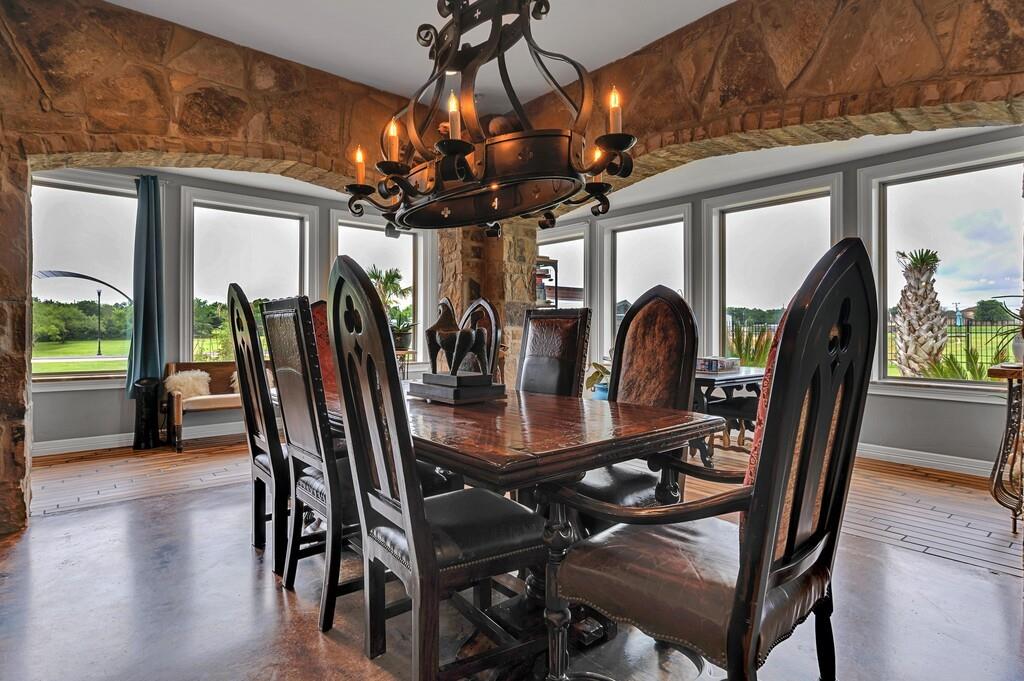 5004 Gholson Road Property Photo 11