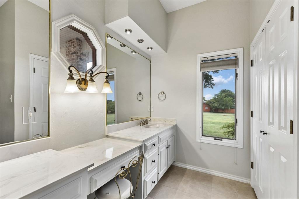 13116 Hillcrest Boulevard Property Photo 29