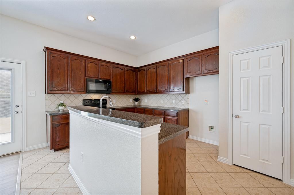 2113 Reston Drive Property Photo 11