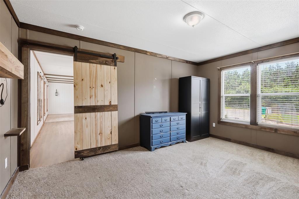 611 E Cr 4103 Property Photo 21