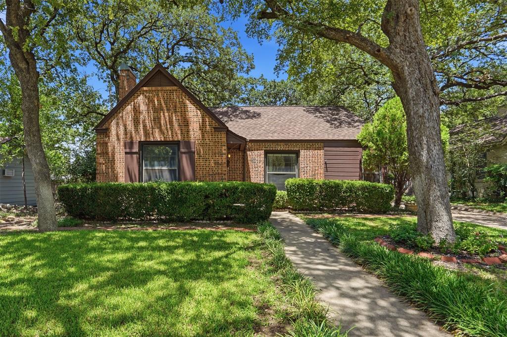 2113 Yucca Avenue Property Photo 1