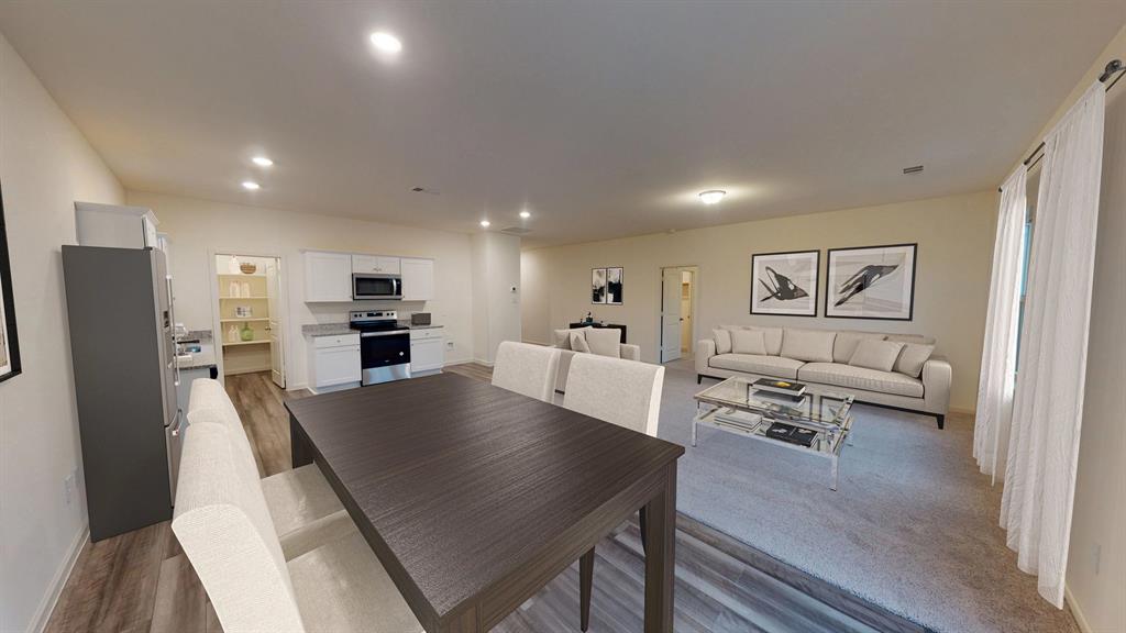 1117 Cole Street Property Photo 6