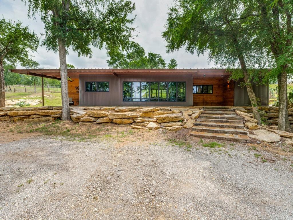 1746 S Fm 372 Property Photo 8