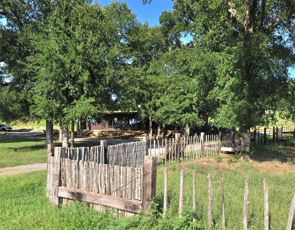 1746 S Fm 372 Property Photo 14