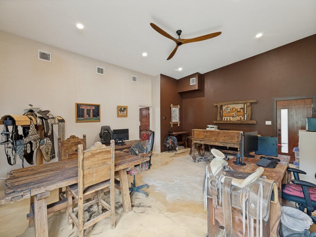 1746 S Fm 372 Property Photo 35