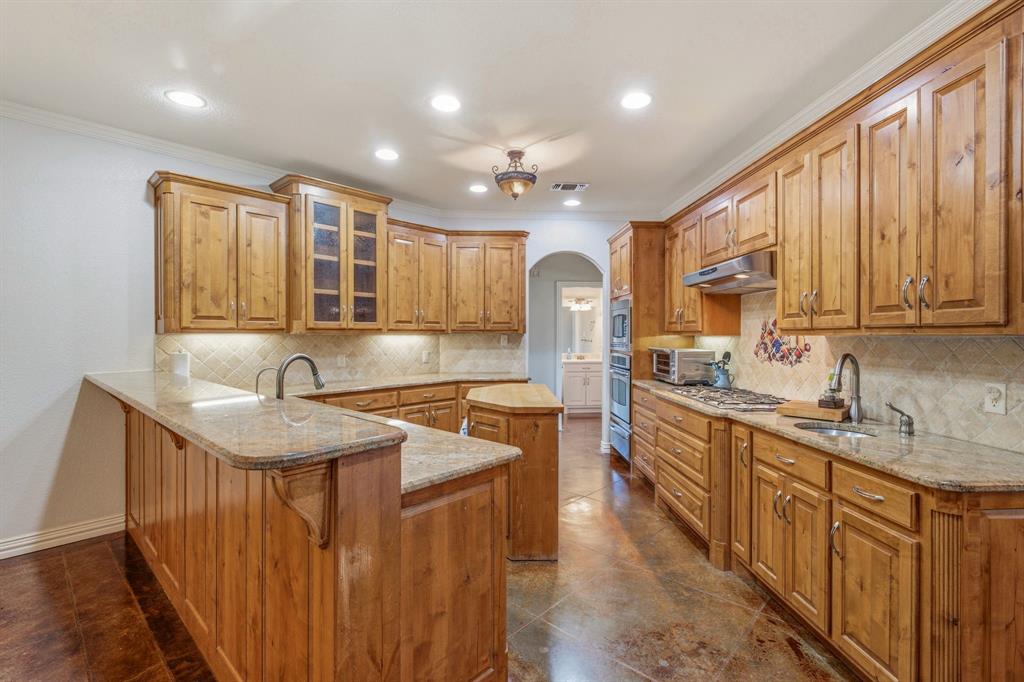 910 Mallard Pointe Drive Property Photo 12