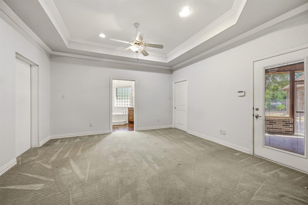 910 Mallard Pointe Drive Property Photo 17