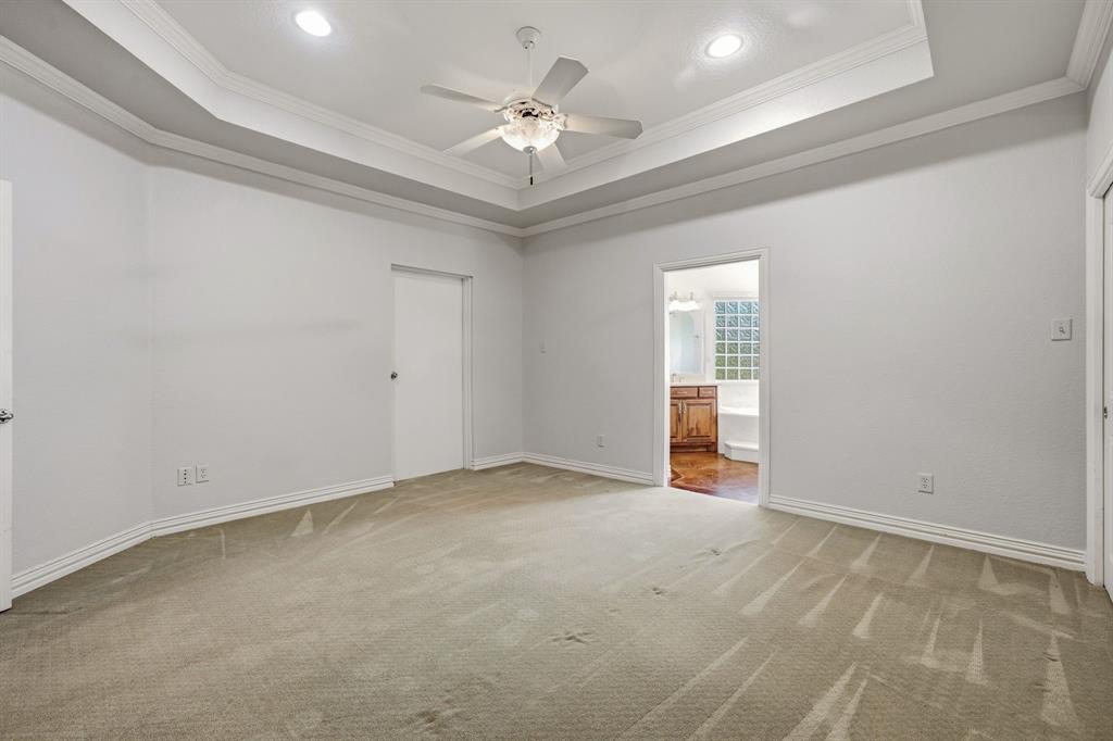 910 Mallard Pointe Drive Property Photo 18