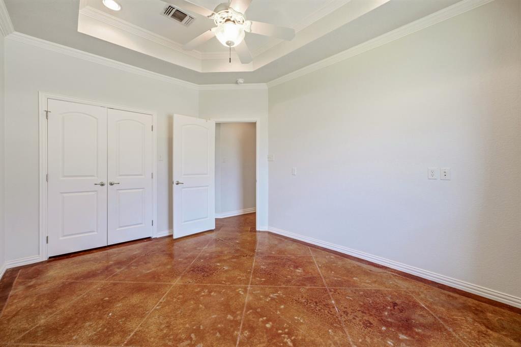 910 Mallard Pointe Drive Property Photo 22