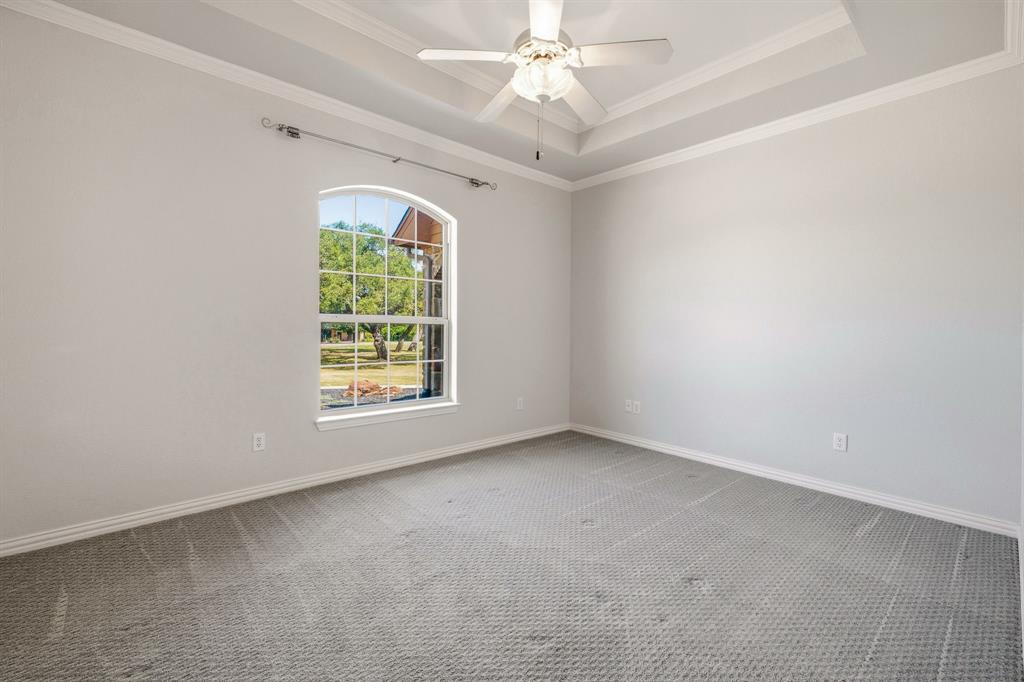 910 Mallard Pointe Drive Property Photo 23
