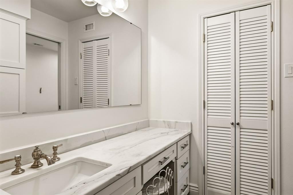 7210 Meadow Road Property Photo 19