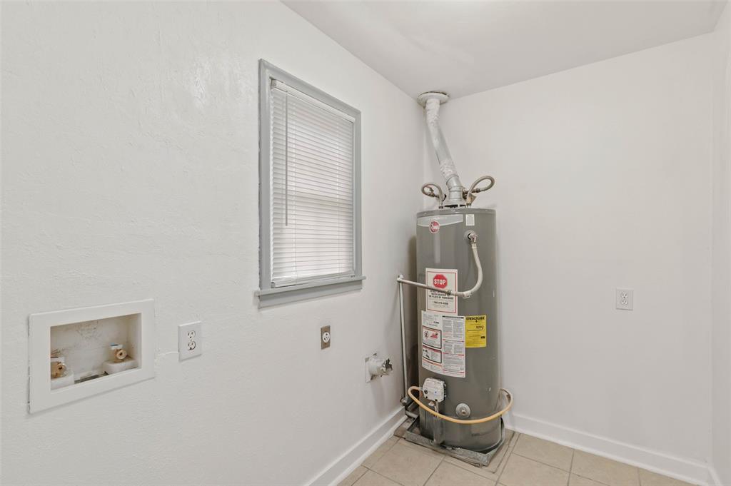 841 Brookwood Drive Property Photo 7