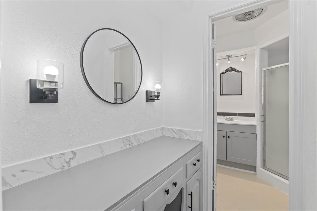 841 Brookwood Drive Property Photo 9