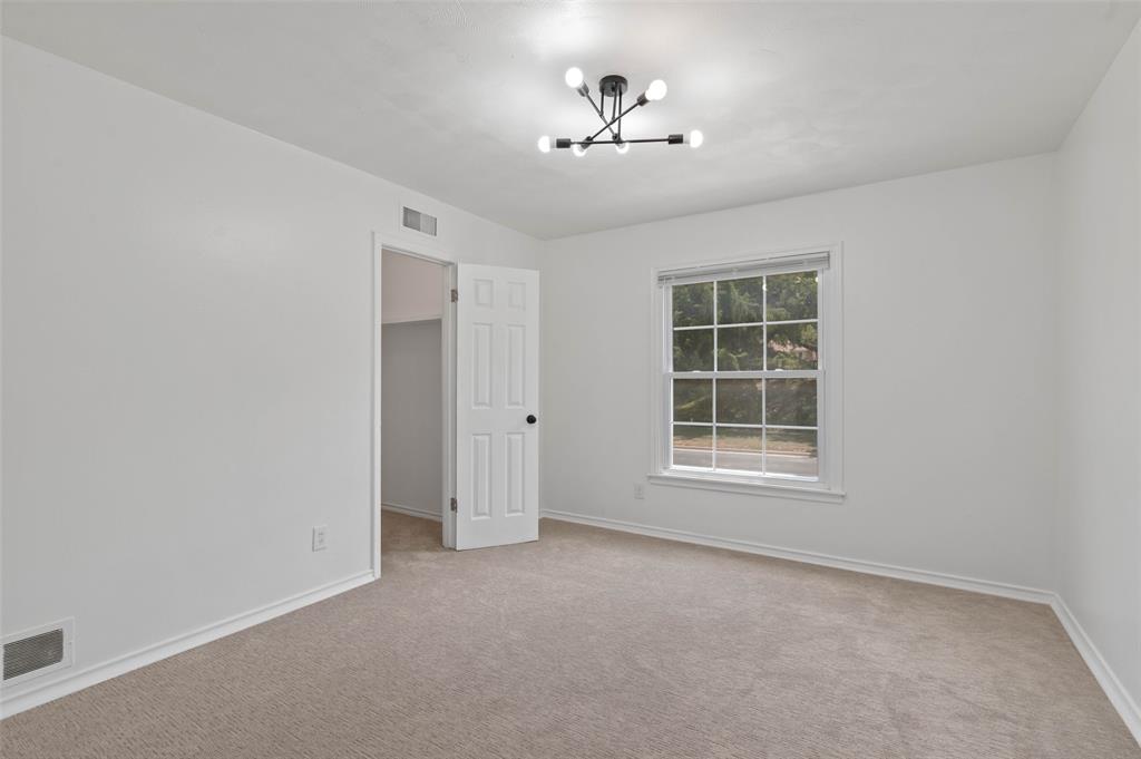 841 Brookwood Drive Property Photo 11