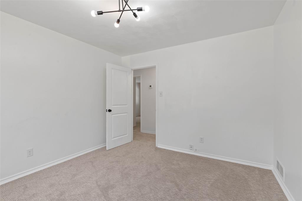 841 Brookwood Drive Property Photo 13