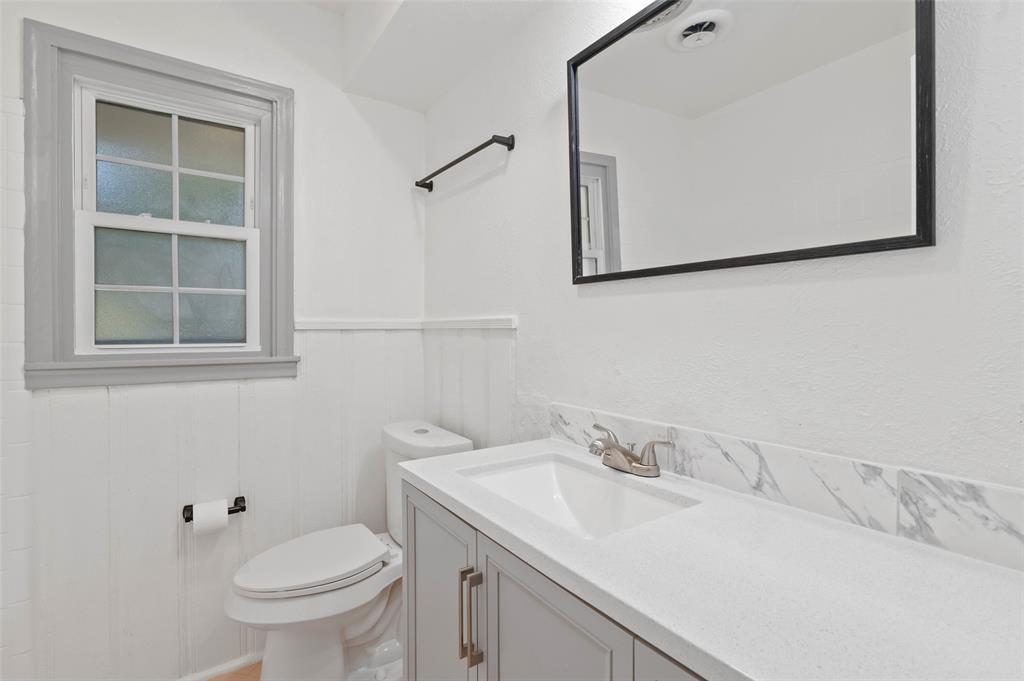 841 Brookwood Drive Property Photo 14