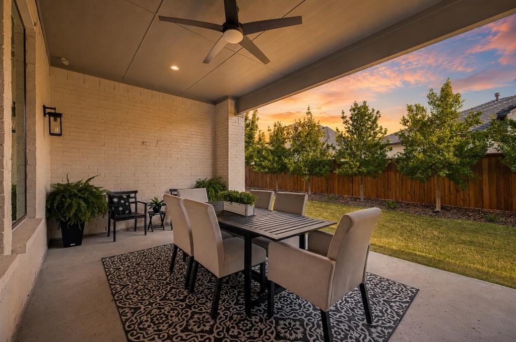 2131 Normandy Circle Property Photo 33