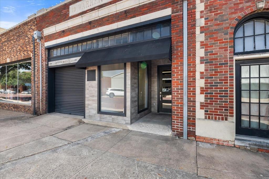 418 N Beaton Street Property Photo 1