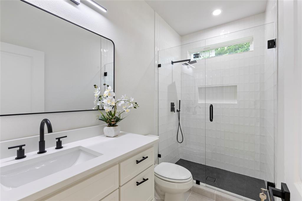 2536 56th Street Property Photo 17