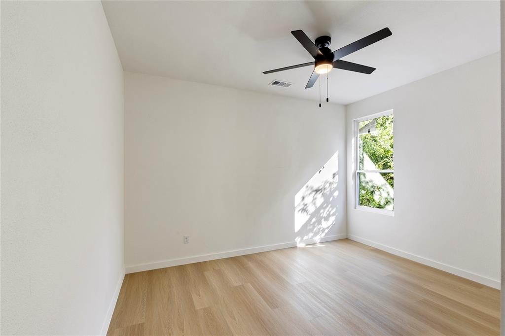 2536 56th Street Property Photo 18