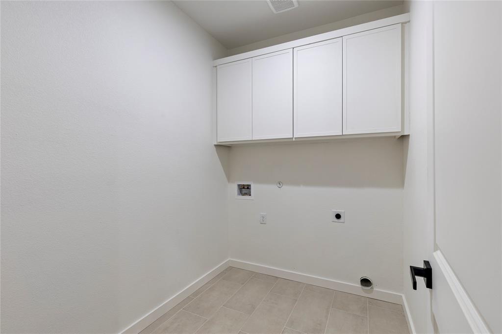 2536 56th Street Property Photo 19