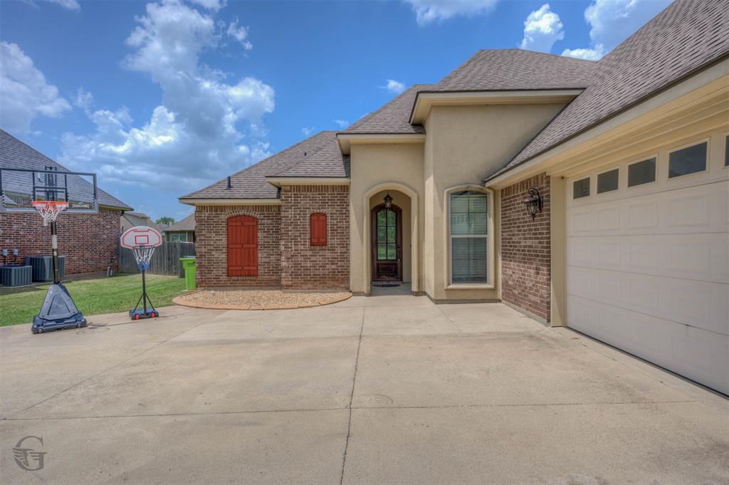 2728 Caplis Sligo Plantation Drive Property Photo 2