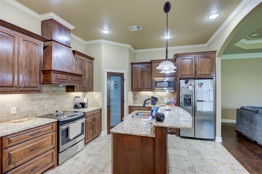 2728 Caplis Sligo Plantation Drive Property Photo 6