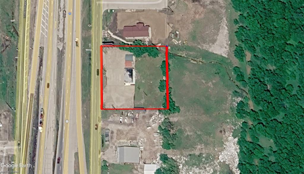 1404 N Stemmons Freeway Property Photo 1