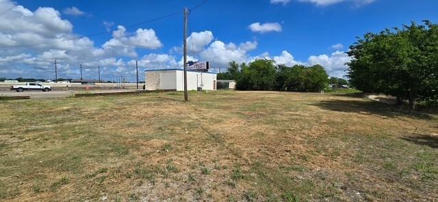 1404 N Stemmons Freeway Property Photo 6