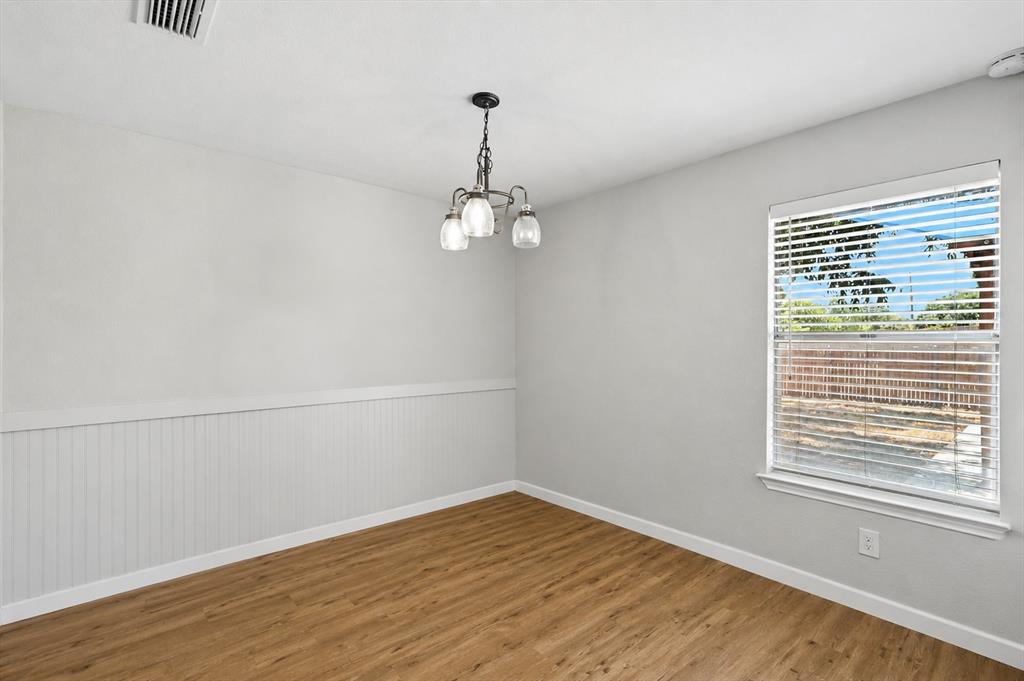 1002 Kingston Drive Property Photo 1
