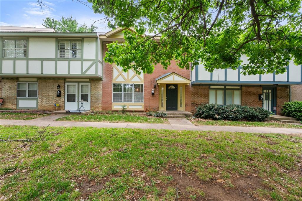 376 Westview Terrace Property Photo 1