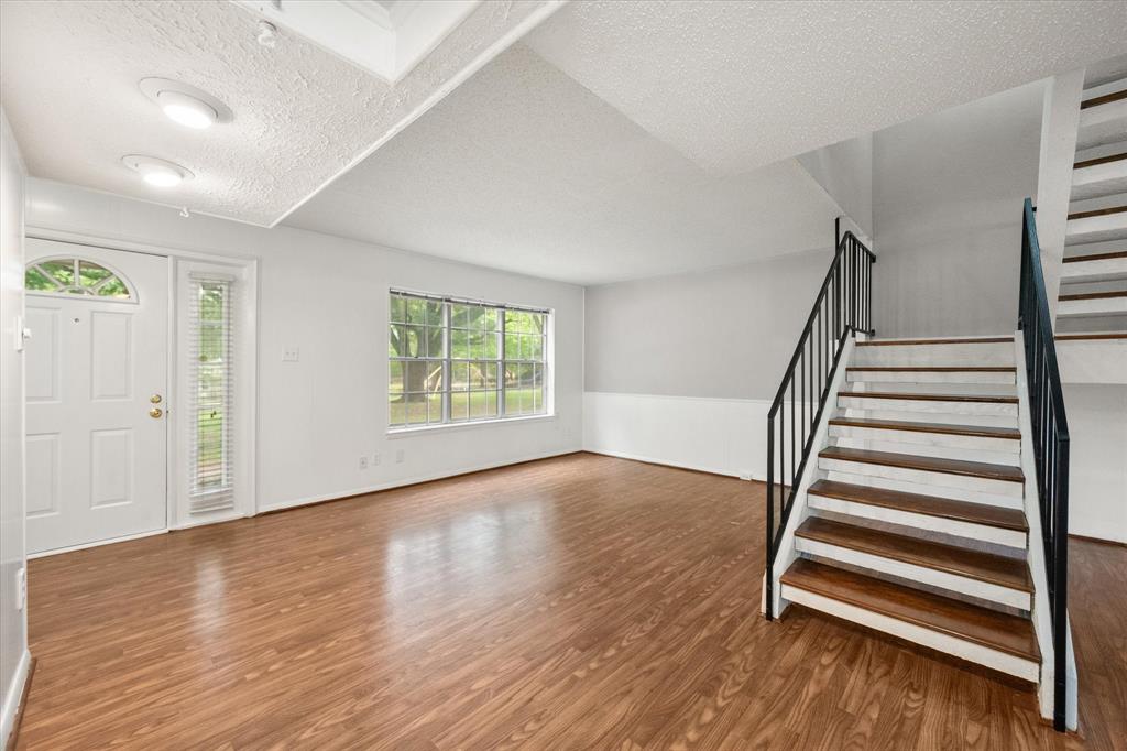 376 Westview Terrace Property Photo 10