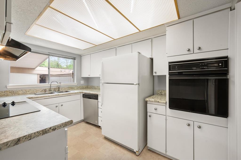 376 Westview Terrace Property Photo 18