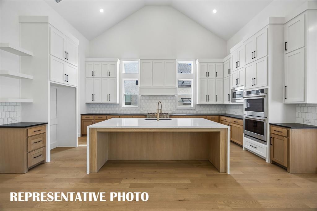 4628 Floral Fields Way Property Photo 7
