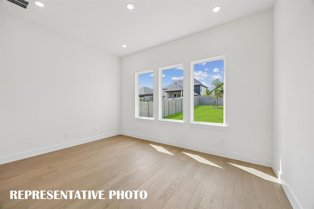 4628 Floral Fields Way Property Photo 13