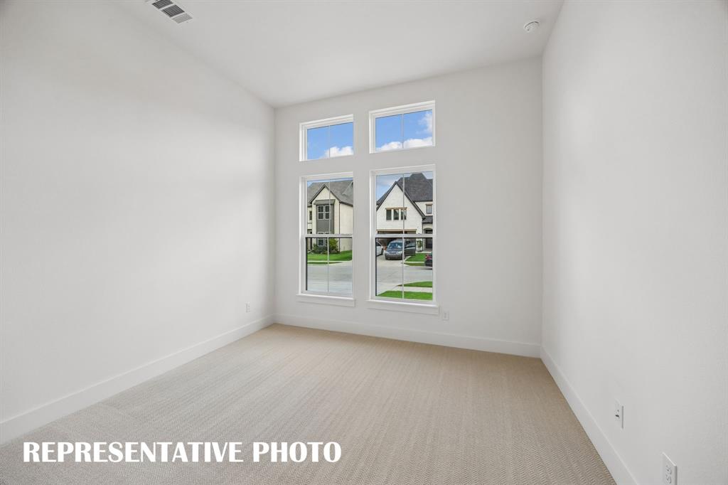 4628 Floral Fields Way Property Photo 18