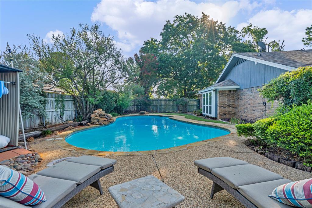 306 Woodlawn Drive Property Photo 1