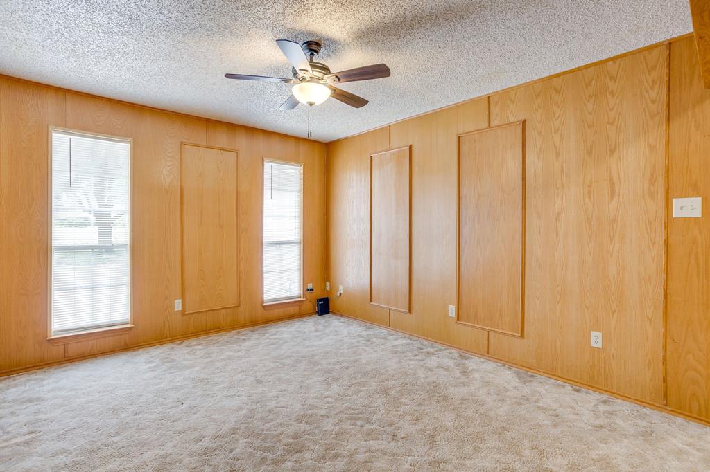 22011 Pebble Drive Property Photo 7