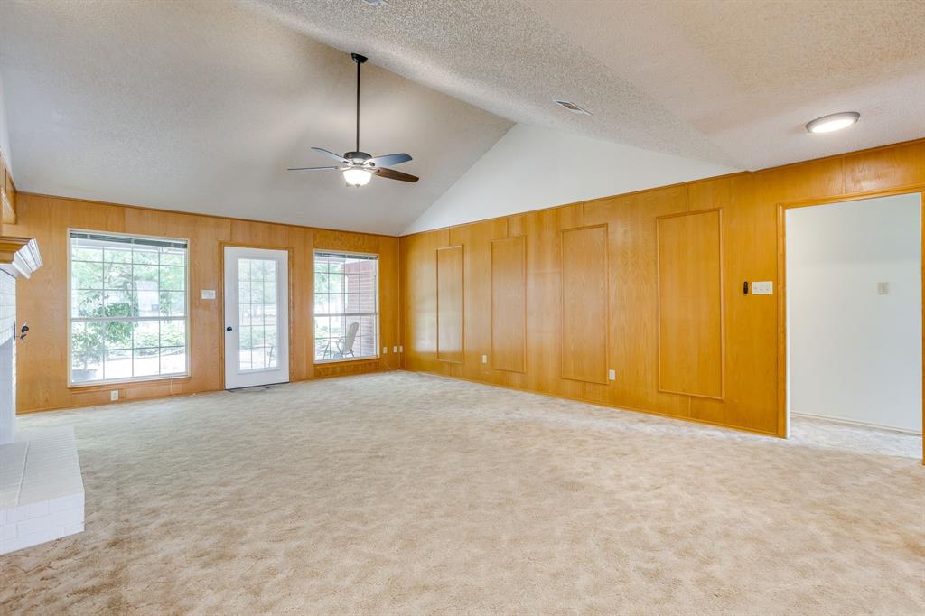 22011 Pebble Drive Property Photo 9