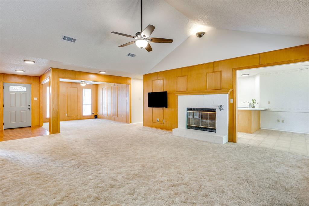 22011 Pebble Drive Property Photo 11