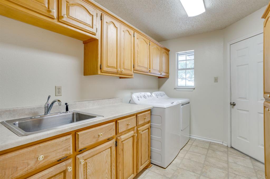 22011 Pebble Drive Property Photo 16
